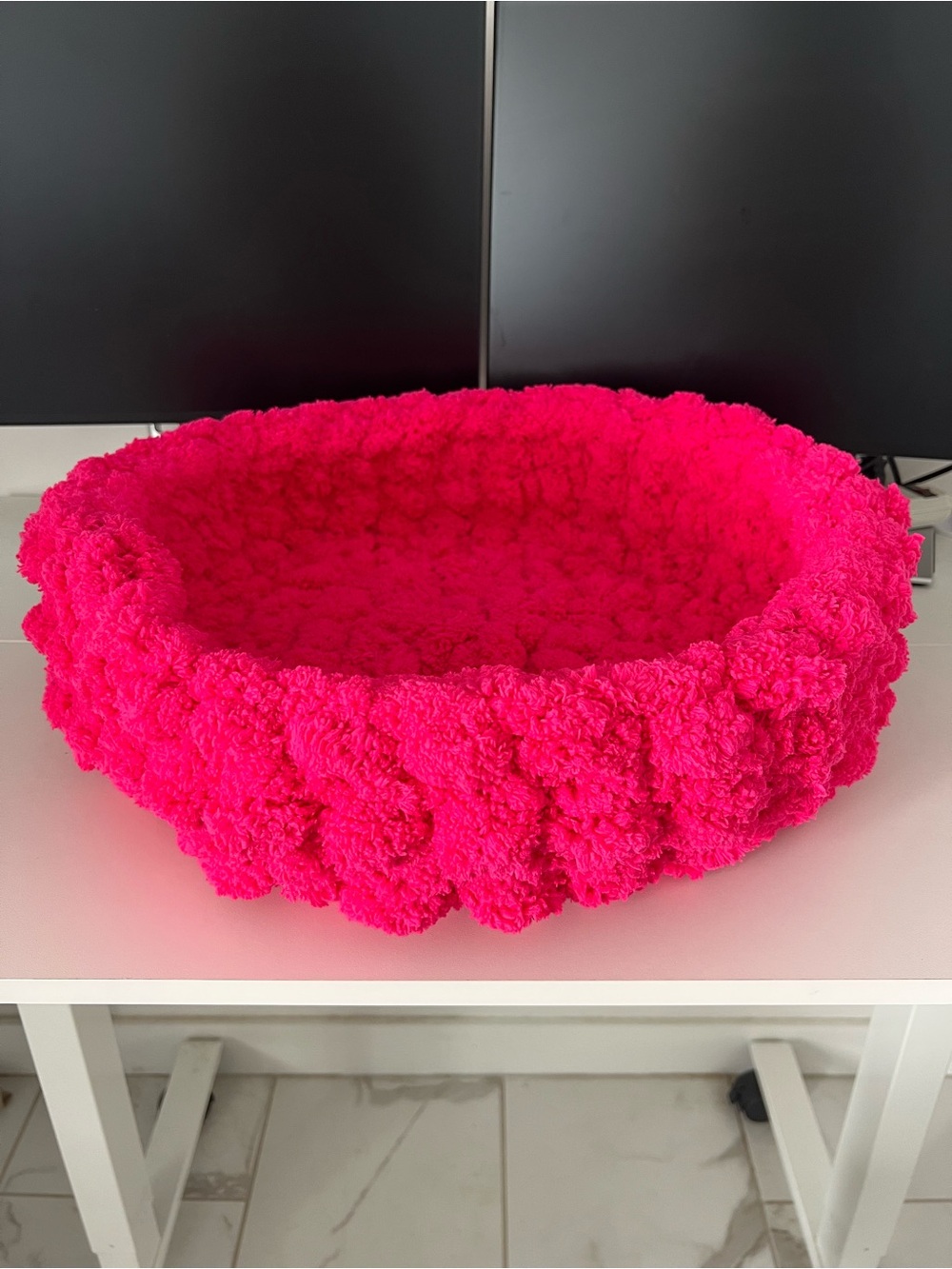 NWOT - Chenille Crochet Pet Basket - 18 inches outside diameter